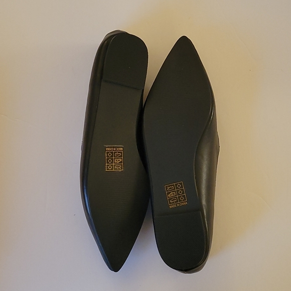 Z_Code_Z Flat Shoes With Chunky Chain - Picture 7 of 10